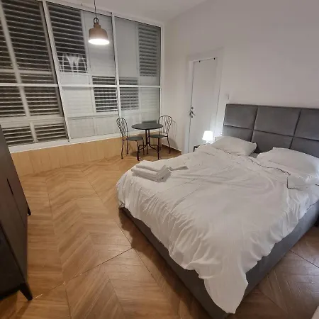הברון Baron Apartment Rishon Leziyyon Exterior photo