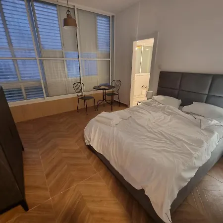הברון Baron Apartment Rishon Leziyyon Exterior photo