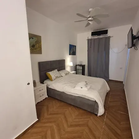הברון Baron Apartment Rishon Leziyyon Exterior photo